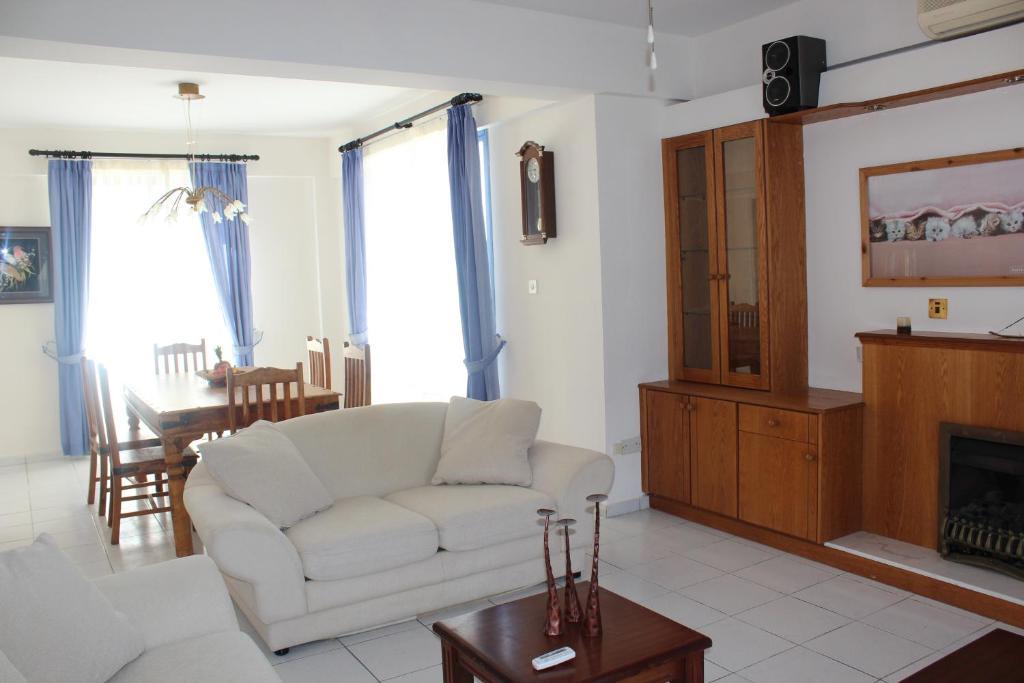 Kavalla Forest Villas Paphos Habitación foto